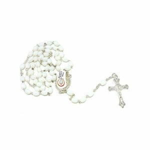 DELL'ARTE Artículos religiosos, rosario de cristal de color blanco, 7 x 5 mm, con caja para rosarios.
