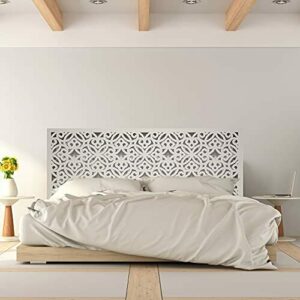 Cabecero de cama en madera Calada, para cama de matrimonio o juvenil. Fabricado artesanalmente en España- varios tamaños y colores. Decorado a Mano- Modelo Surat (Blanco Envejecido, 145x80 cm)